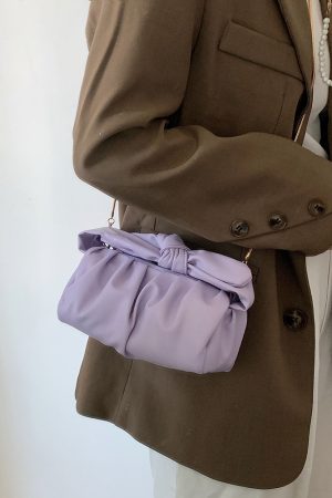 2023 Spring/Summer Small Rabbit Ears Handheld Ruffled Cloud Bag, Versatile Crossbody Chain Bag, Trendy Niche Design