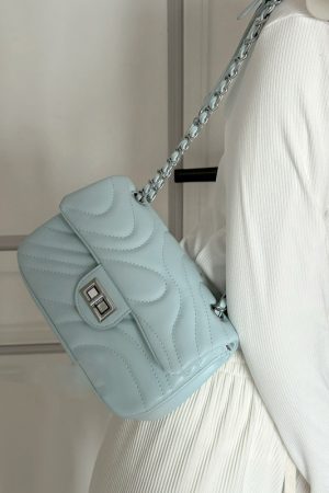 2023 Trendy Women's Embroidered Chain Shoulder Bag with Lock Buckle - Versatile Summer Style, Small Size, Fashionable Design