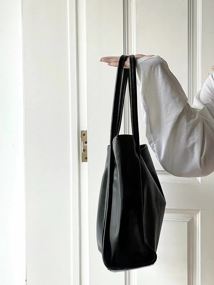 2024 Korean Style Women's Textured Tote Bag - Large Capacity Shoulder Bag for Spring Summer Fashion 2024 Korean Style Women's Textured Tote Bag - Large Capacity Shoulder Bag for Spring Summer Fashion