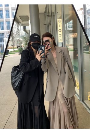 2025 Autumn Women's Oversized Black Suit Jacket, Casual Loose Blazer, Slimming Design for Stylish Fall Looks