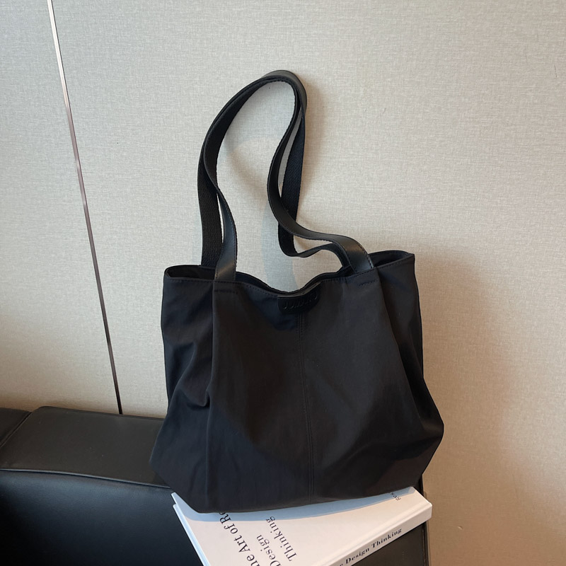 2025 Japanese-Style Large Capacity Tote Bag for Women - Casual Versatile Shoulder Bag for College and Work Commuting 2025 Japanese-Style Large Capacity Tote Bag for Women - Casual Versatile Shoulder Bag for College and Work Commuting