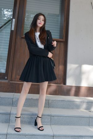 2025 New Style Genuine Leather Black One-Strap Thick-Heeled Sandals for Women - Fairy Mid-Heel Summer Footwear in Large Sizes