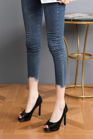 2025 New Style Peep-Toe Patent Leather Sexy Nude High Heels for Women, Waterproof Platform, Thin Heels, Versatile Black Flats