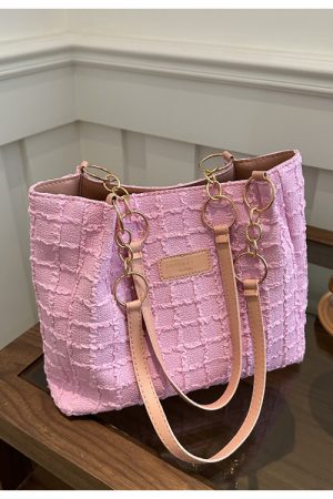 2025 Summer Minimalist High-End Large Handbag for Women - Versatile Shoulder Tote Bag with Spacious Capacity for Commuting