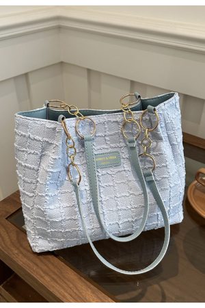 2025 Summer Minimalist High-End Large Handbag for Women - Versatile Shoulder Tote Bag with Spacious Capacity for Commuting