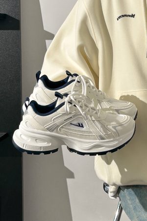 2025 Summer Unisex Height-Increasing Mesh Sports Shoes - Breathable White Dad Sneakers for Couples