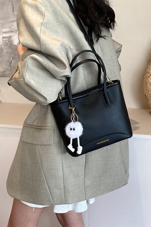 2025 Summer Versatile Water-Resistant Commuter Tote Bag - Fashionable Bucket Crossbody Bag for Women