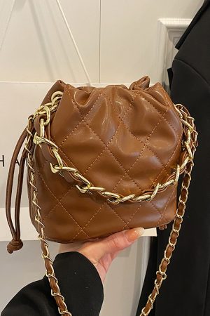 2025 Trendy Diamond-Shaped Chain Small Shoulder Crossbody Bag for Women, Versatile Stylish Tote Bucket Bag