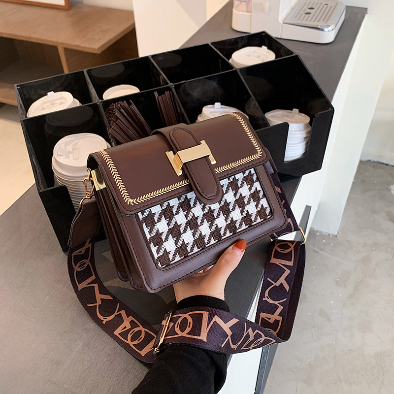 2025 Trendy Women's Small Handbag - Versatile Square Crossbody Bag with Wide Strap for Spring and Summer Fashion 2025 Trendy Women's Small Handbag - Versatile Square Crossbody Bag with Wide Strap for Spring and Summer Fashion