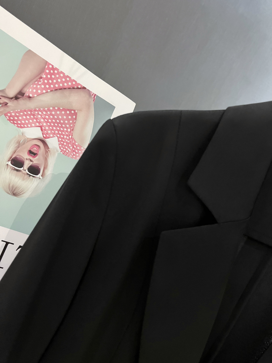 2025 Women's Casual Black Suit Jacket - Thin High-Quality Blazer for Summer Professional Attire, Versatile Office Wear 2025 Women's Casual Black Suit Jacket - Thin High-Quality Blazer for Summer Professional Attire, Versatile Office Wear