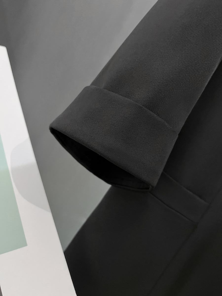 2025 Women's Casual Black Suit Jacket - Thin High-Quality Blazer for Summer Professional Attire, Versatile Office Wear 2025 Women's Casual Black Suit Jacket - Thin High-Quality Blazer for Summer Professional Attire, Versatile Office Wear