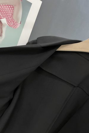 2025 Women's Casual Black Suit Jacket - Thin High-Quality Blazer for Summer Professional Attire, Versatile Office Wear