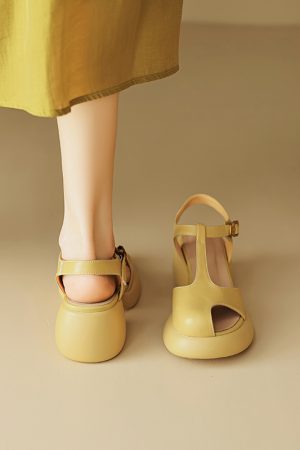 7 cm Thick-Soled Italian-Style Genuine Leather Sandals - Comfortable Soft Sole Fashion for Outdoor Versatility