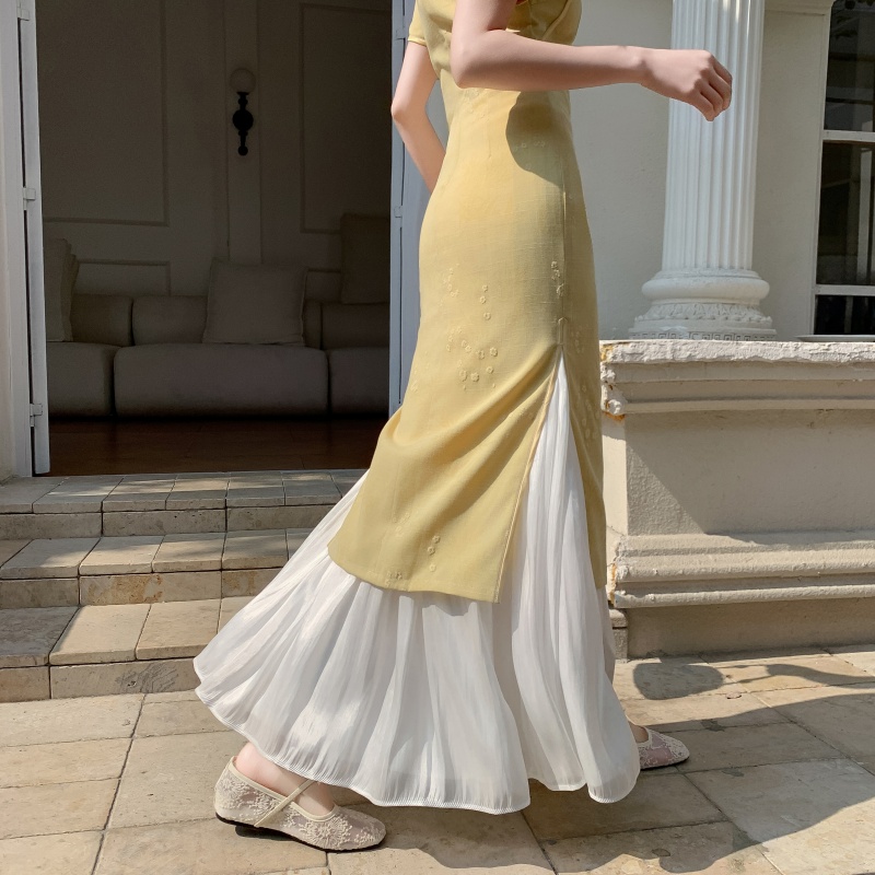 A-line Long Dress with Slip Under Qipao, Flowing Hem, Elastic Waist, Vintage Versatile Design, Slimming Fit, Perfect for Any Occasion A-line Long Dress with Slip Under Qipao, Flowing Hem, Elastic Waist, Vintage Versatile Design, Slimming Fit, Perfect for Any Occasion