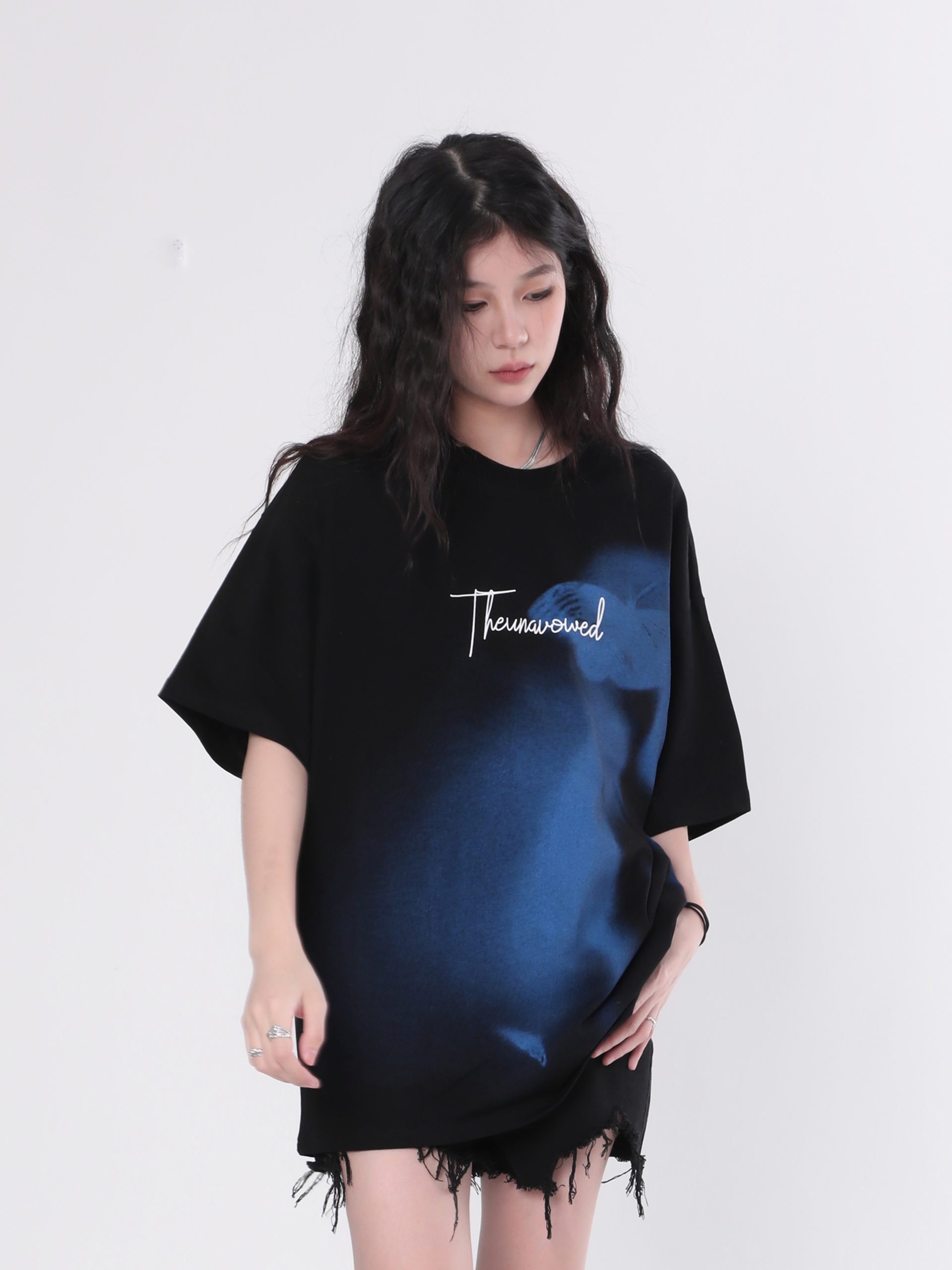 Abstract Butterfly Graphic Short Sleeve T-Shirt for Women - Trendy Hip-Hop Loose Fit Tee Inspired by Nature and Niche Designs Abstract Butterfly Graphic Short Sleeve T-Shirt for Women - Trendy Hip-Hop Loose Fit Tee Inspired by Nature and Niche Designs