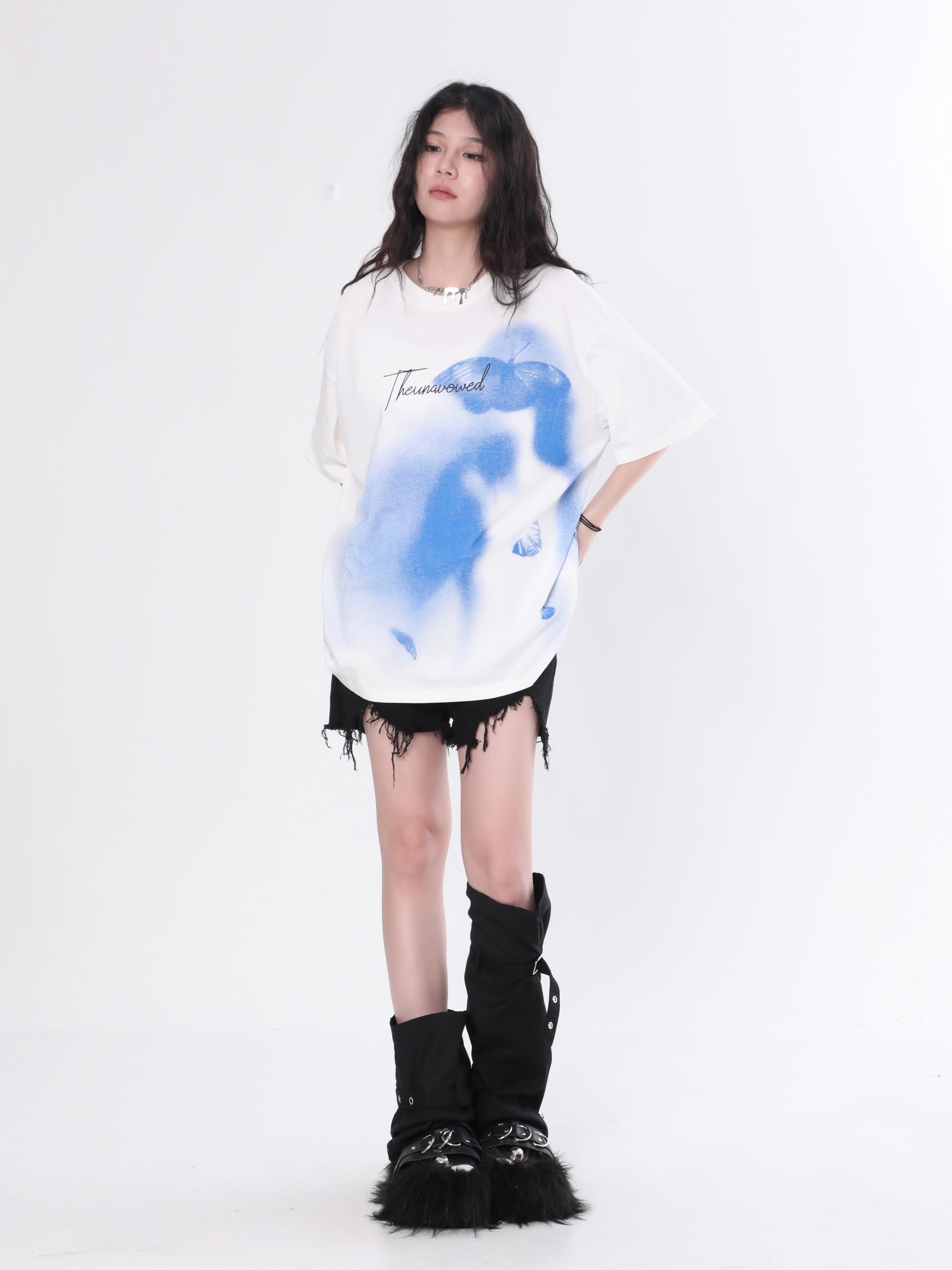 Abstract Butterfly Graphic Short Sleeve T-Shirt for Women - Trendy Hip-Hop Loose Fit Tee Inspired by Nature and Niche Designs Abstract Butterfly Graphic Short Sleeve T-Shirt for Women - Trendy Hip-Hop Loose Fit Tee Inspired by Nature and Niche Designs