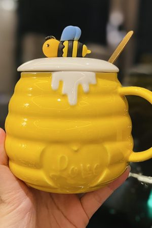 Adorable Bee Ceramic Mug with Lid & Spoon, Cute Coffee Cup for Girls, Perfect Birthday Gift for Best Friends