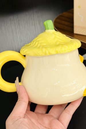 Adorable Yellow Duck Ceramic Mug with Lid – Cute Fun Water Cup for Girls, Perfect Gift for Animal Lovers and Home Decor