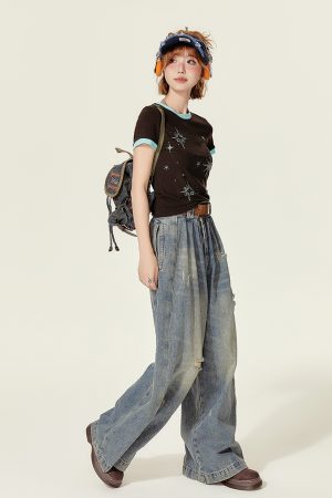 American Retro Brown Round Neck Short Sleeve T-Shirt for Women - Rhinestone Slim Fit Summer Top, 90s Inspired Fashion