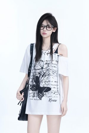 American Retro Butterfly Graffiti Off-Shoulder Short-Sleeve T-Shirt for Women â€“ Trendy Y2K Niche Style for Hot Girls