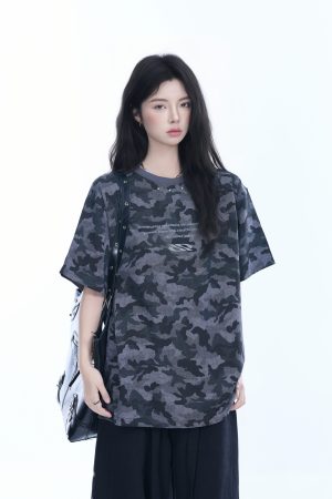 American Retro Camouflage Oversized Short Sleeve T-Shirt for Women - Summer Loose Fit Tee with Graphic Design