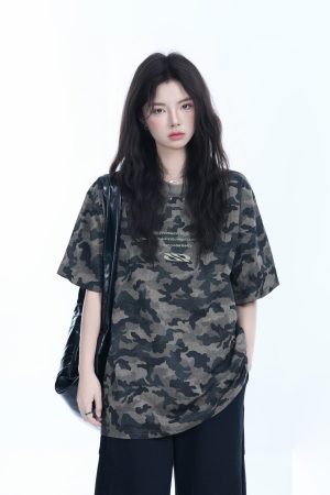 American Retro Camouflage Oversized Short Sleeve T-Shirt for Women - Summer Loose Fit Tee with Graphic Design