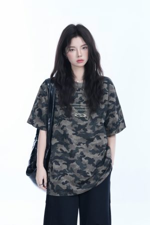 American Retro Camouflage Oversized Short Sleeve T-Shirt for Women - Summer Loose Fit Tee with Graphic Design
