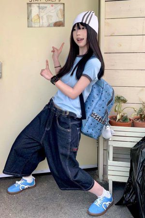 American Retro Color-Blocking Letter Print Cropped T-Shirt for Women - Slim-Fit Short Sleeve Round Neck Summer Top