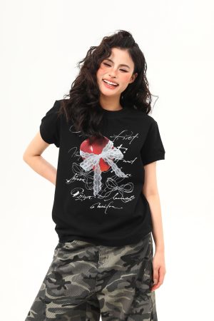 American Retro Design Boxy Shoulder T-Shirt for Women - Summer Slim-Fit Short Sleeve Top, Versatile 90s Style