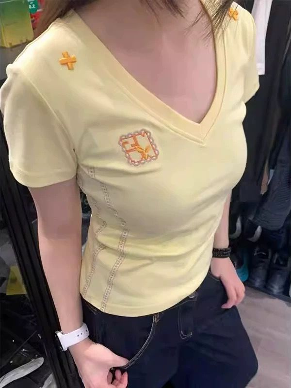 American Retro Embroidered V-Neck Short Sleeve T-Shirt for Women - Summer 2025 Slim Fit Cropped Top, Sexy Y2K Style American Retro Embroidered V-Neck Short Sleeve T-Shirt for Women - Summer 2025 Slim Fit Cropped Top, Sexy Y2K Style