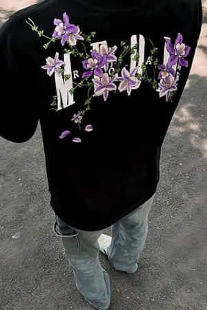 American Retro Embroidered Vine Floral Short Sleeve T-Shirt for Women - Trendy Oversized Summer 2025 High Street Style