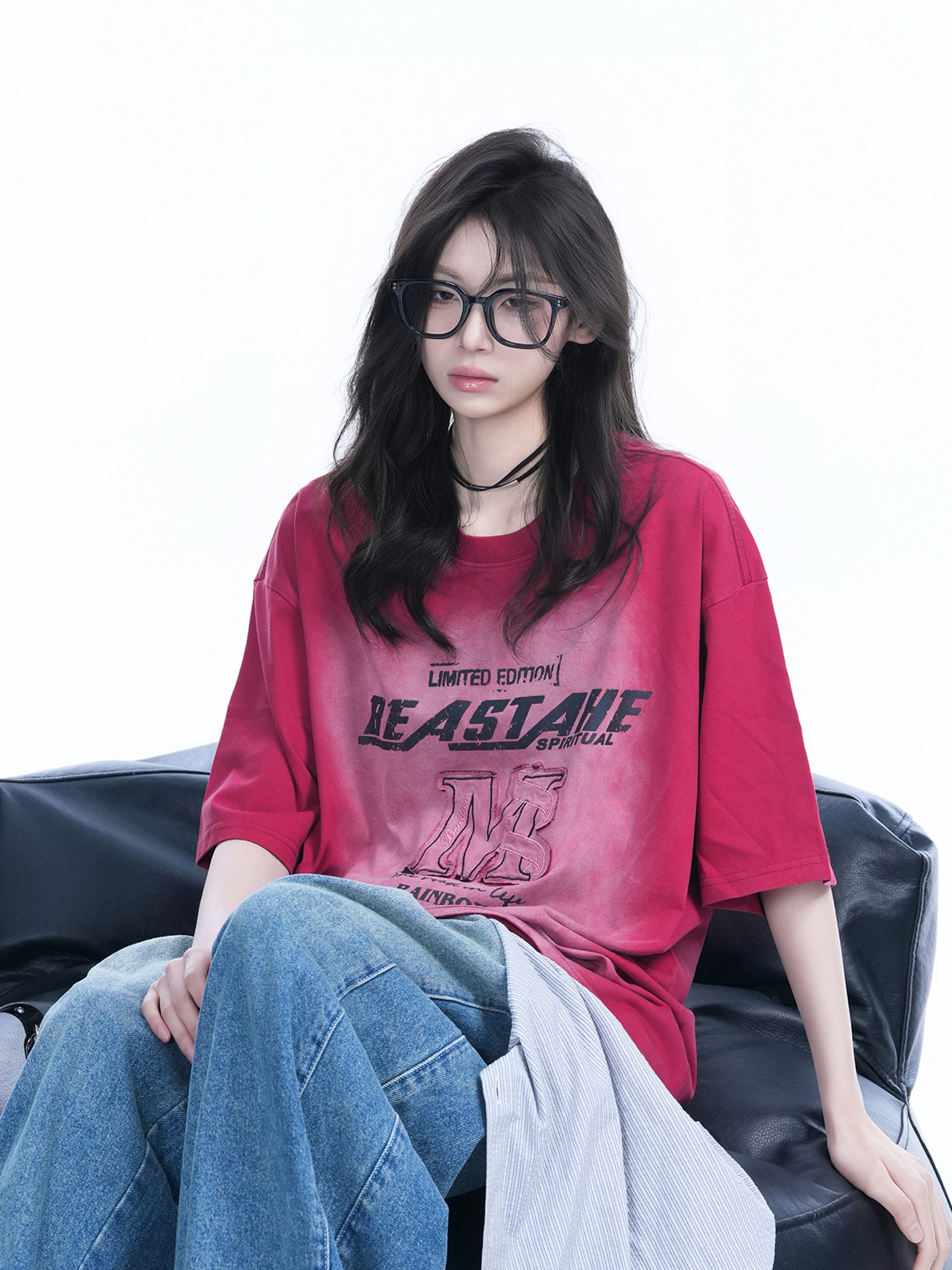 American Retro Gradient Red Short-Sleeve T-Shirt for Women, Unique Loose Fit with Embroidery, Y2K Inspired Fashion Top American Retro Gradient Red Short-Sleeve T-Shirt for Women, Unique Loose Fit with Embroidery, Y2K Inspired Fashion Top