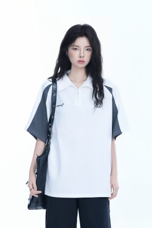 American Retro Half-Zip Collar Short-Sleeve T-Shirt for Women - Loose Fit Polo Style with Mountain-Inspired Graphic