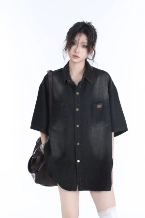 American Retro Heavy-Duty Washed Denim Short-Sleeve Shirt for Women, Unique Loose Fit, Casual Mountain-Inspired Style