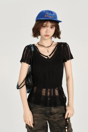 American Retro Hollowed-Out Ripped Short-Sleeve Cover-Up for Women - Slim-Fit Summer Top in Girly Style