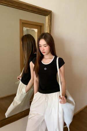 American Retro Letter Embroidery Color-Blocking U-Neck Short Sleeve T-Shirt for Women - Summer Slim Fit 90s Style Top