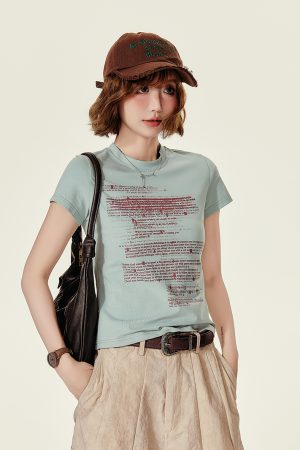 American Retro Letter Print Short Sleeve T-Shirt for Women – Slim Fit Summer Top in Girly Style