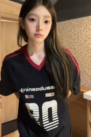 American Retro Oversized V-Neck Short Sleeve T-Shirt for Women - Three-Stripe Color-Blocked Summer High Street Style