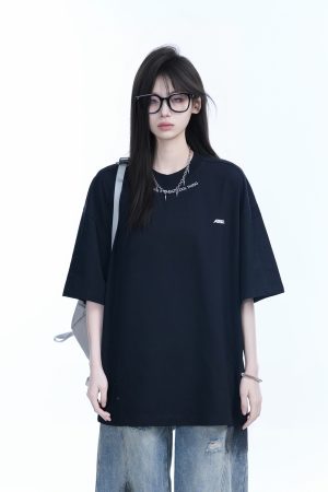 American Retro Oversized White Short Sleeve T-Shirt for Women - Summer Casual Loose Fit with Sit and Eat Until the Mountains Are Empty Design