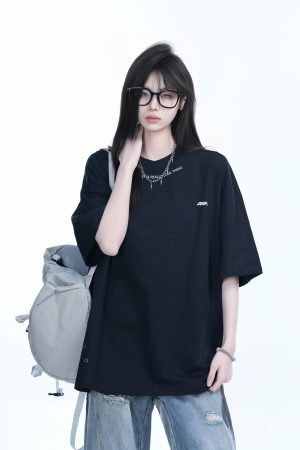 American Retro Oversized White Short Sleeve T-Shirt for Women - Summer Casual Loose Fit with Sit and Eat Until the Mountains Are Empty Design