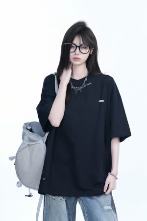 American Retro Oversized White Short Sleeve T-Shirt for Women - Summer Casual Loose Fit with Sit and Eat Until the Mountains Are Empty Design