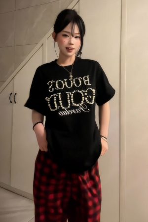 American Retro Pearl Studded Black Oversized T-Shirt for Women - Summer Short Sleeve Loose Fit Trendy Top