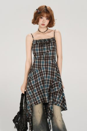 American Retro Plaid Spaghetti Strap Dress for Women - Fitted Summer Style, Cute Girly Design, Perfect for Y2K Fashion Lovers