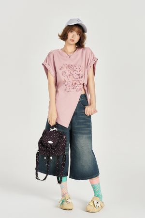 American Retro Printed Drop Shoulder Short Sleeve T-Shirt for Women - Casual Loose Fit with Side Slit - Summer 90s Style