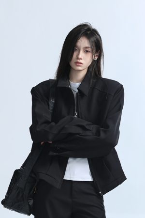 American Retro Punk Style Women's Zip-Up Short Jacket with Unique Design and Loose Fit