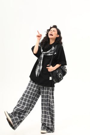 American Retro Short-Sleeve T-Shirt for Women - Wild A-Zi Shawl Design, Loose Fit, Summer Versatile Style