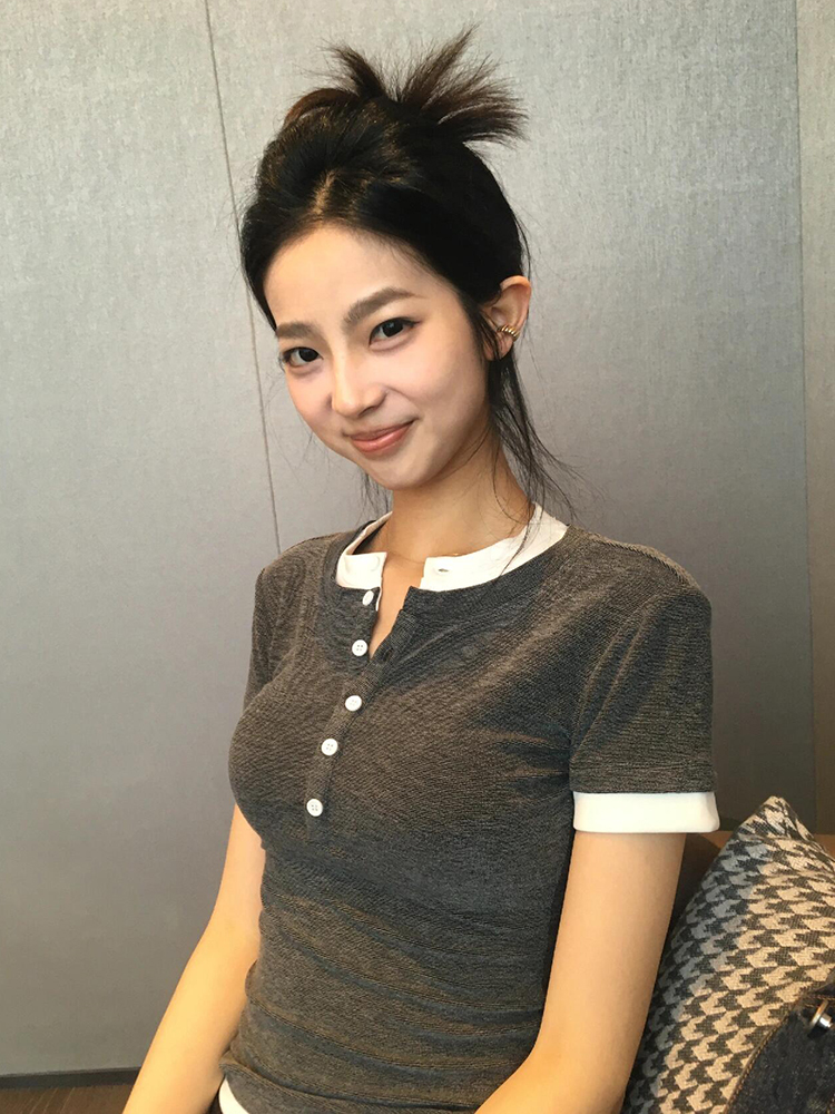 American Retro Short Sleeve Women's Summer Color-Blocking Slim Fit T-Shirt - Vintage Gray ABG Style Top American Retro Short Sleeve Women's Summer Color-Blocking Slim Fit T-Shirt - Vintage Gray ABG Style Top