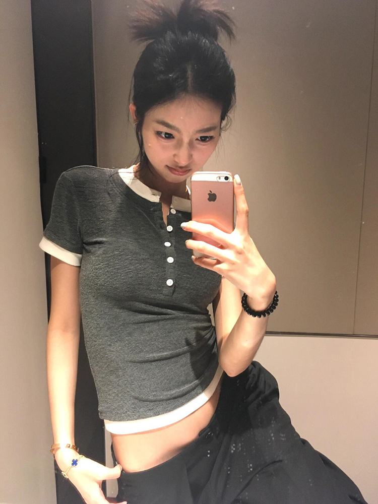 American Retro Short Sleeve Women's Summer Color-Blocking Slim Fit T-Shirt - Vintage Gray ABG Style Top American Retro Short Sleeve Women's Summer Color-Blocking Slim Fit T-Shirt - Vintage Gray ABG Style Top