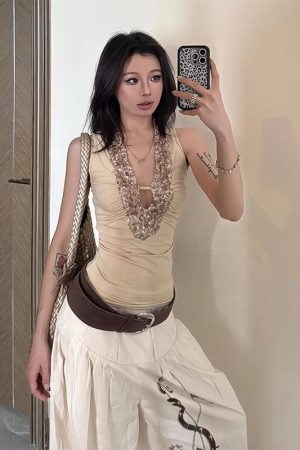 American Retro Sleeveless Spicy Girl Tank Top with Sequins, Slim Fit Summer Top, Trendy Y2K Style