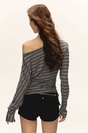 American Retro Striped Off-Shoulder T-Shirt for Women - Lightweight Pleated Slim Fit Top, Spring/Summer 90s Trend